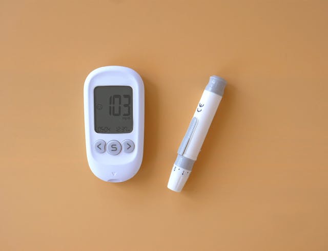 糖尿眼症狀中的這幾種表現，提前瞭解儘早篩查