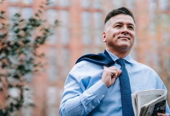 打造專業形象的關鍵：上衣選擇的重要性